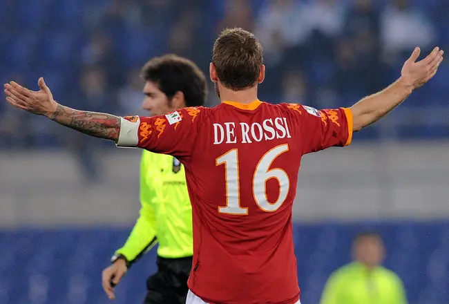 mejores-jugadores-de-futbol-con-el-numero-16-daniele-de-rossi