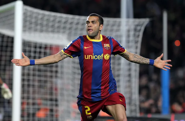 mejores-jugadores-de-futbol-con-el-numero-2-dani-alves