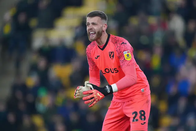 mejores-jugadores-de-futbol-con-el-numero-28-angus-gunn