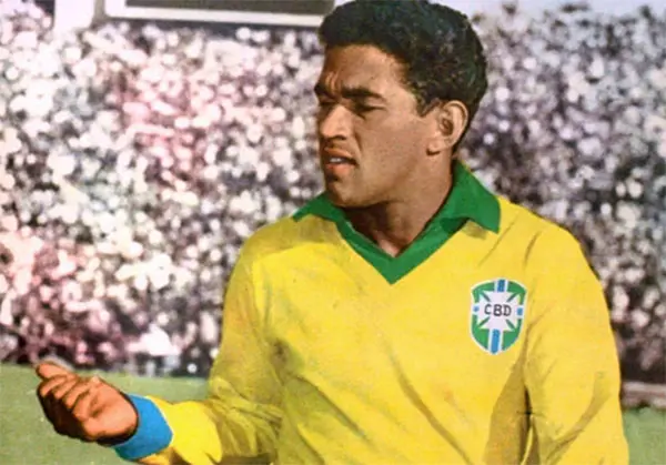 mejores-jugadores-de-futbol-con-el-numero-7-garrincha