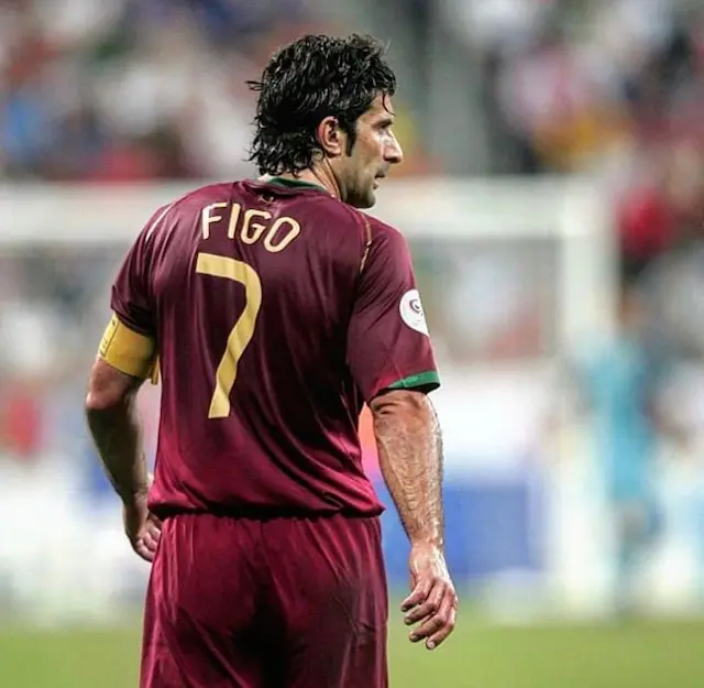 luis-figo-jugador-portugues-famoso