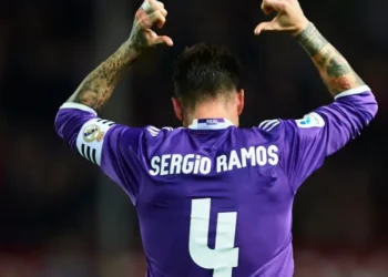 Los mejores jugadores de fútbol con el número 4