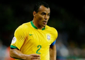 11 mejores jugadores de fútbol con el número 2