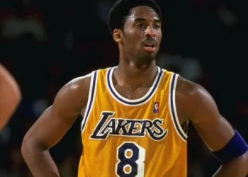 Los mejores jugadores de la NBA con el número 8