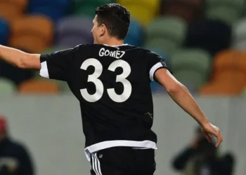 Mejores jugadores de fútbol con el número 33