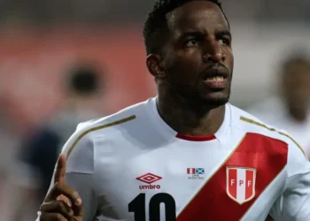 Los 11 mejores jugadores peruanos de la historia del fútbol